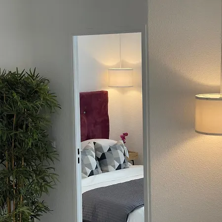 Monaco Hilltop Suites Appartement *