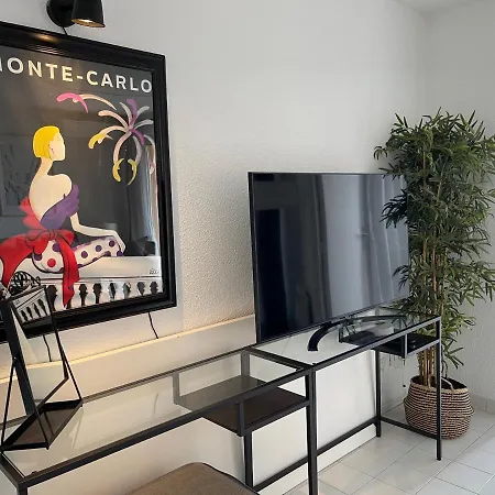 Apartment Monaco Hilltop Suites